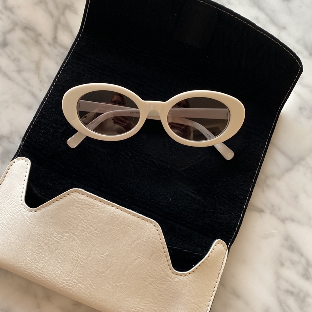 Elizabeth & James white retro sunglasses